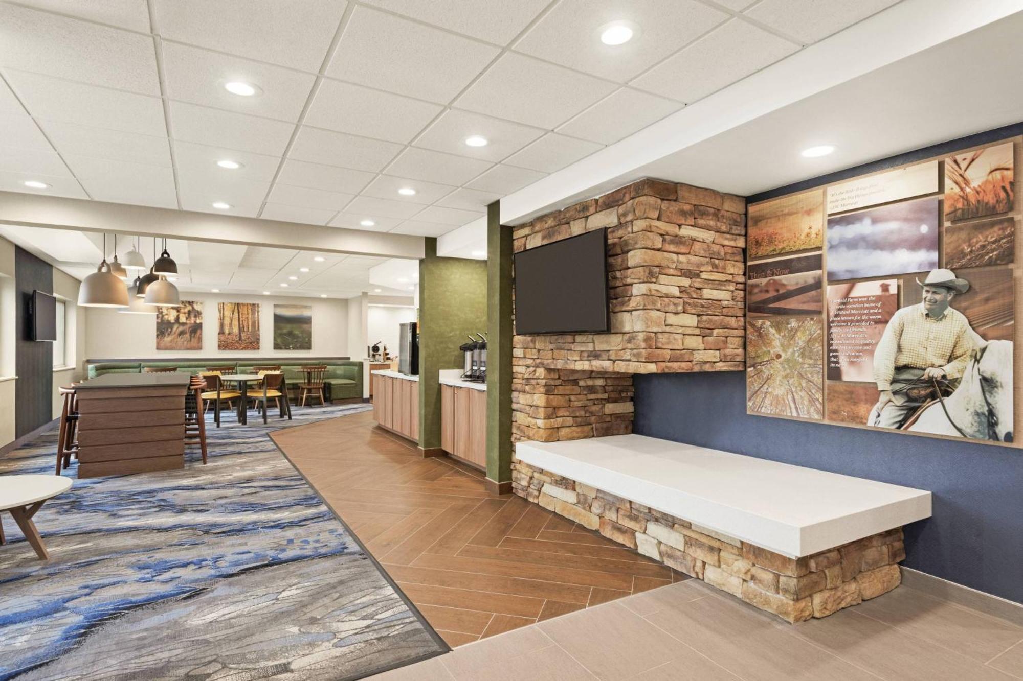 Fairfield Inn By Marriott Warren Niles Exterior foto