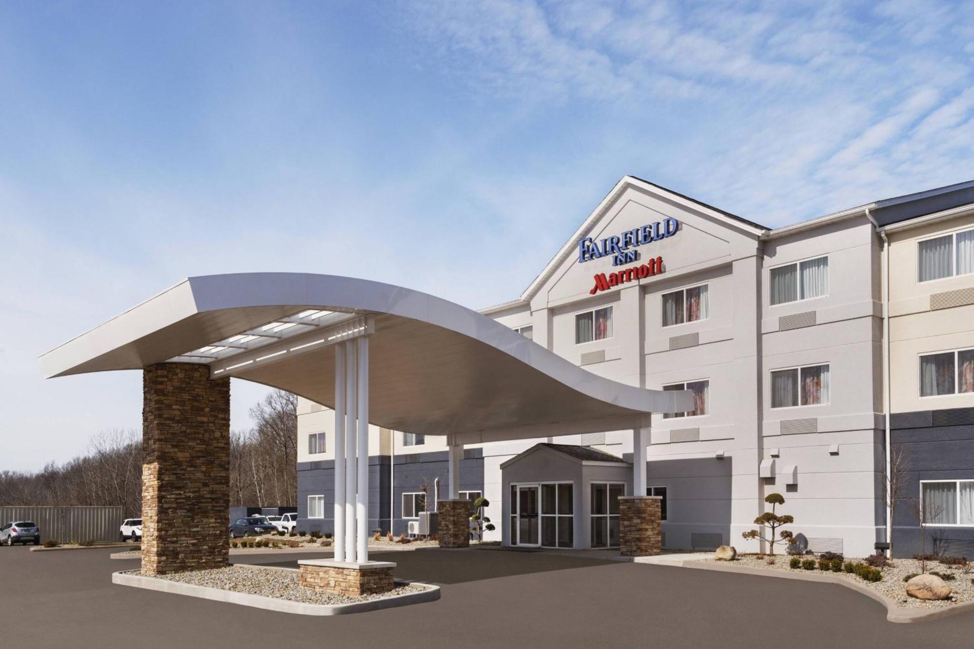 Fairfield Inn By Marriott Warren Niles Exterior foto
