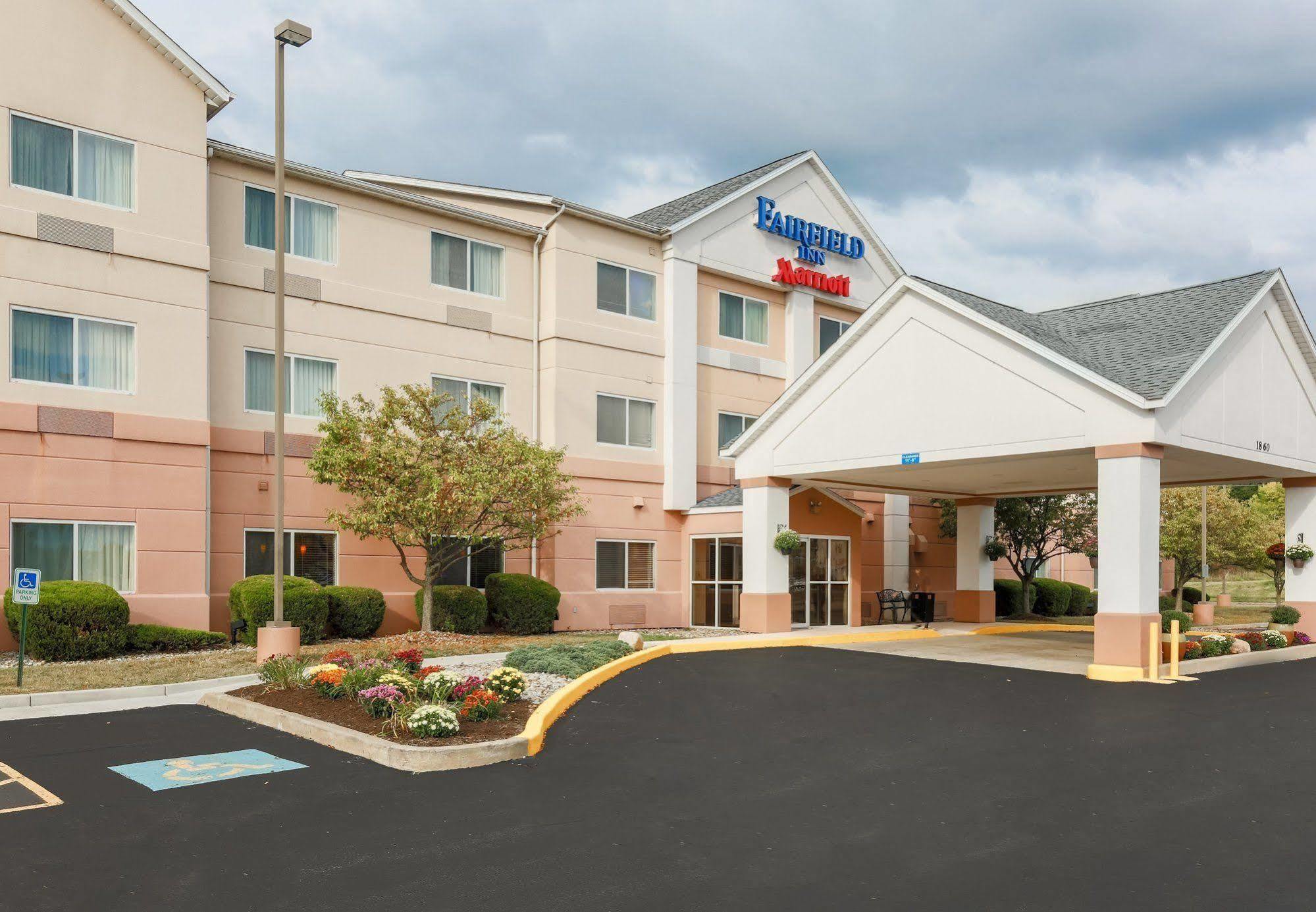 Fairfield Inn By Marriott Warren Niles Exterior foto