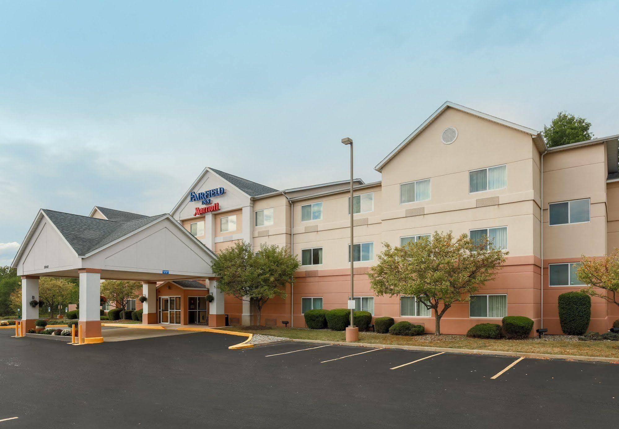 Fairfield Inn By Marriott Warren Niles Exterior foto